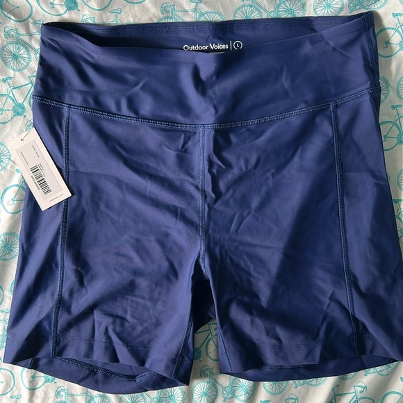 OV Performance Shorts - Picture 2 of 5